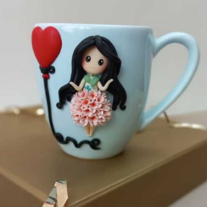 ماگ عروسکی زیبا با طرح دختر  گل فروش