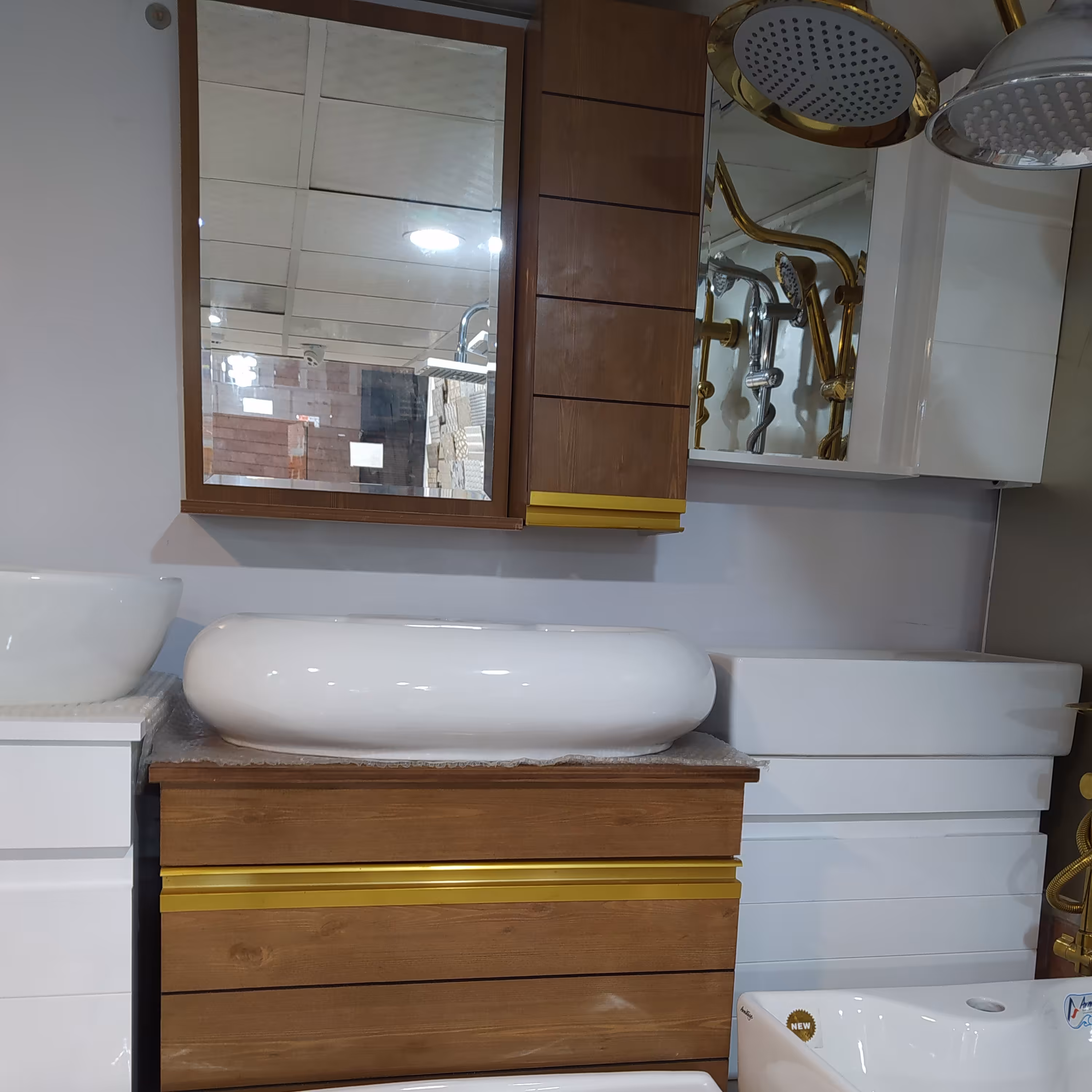 روشویی کابینتی pvc ضد آب رنگ چوپ .با کیفیت با سنگ درجه 1و آیینه ست
