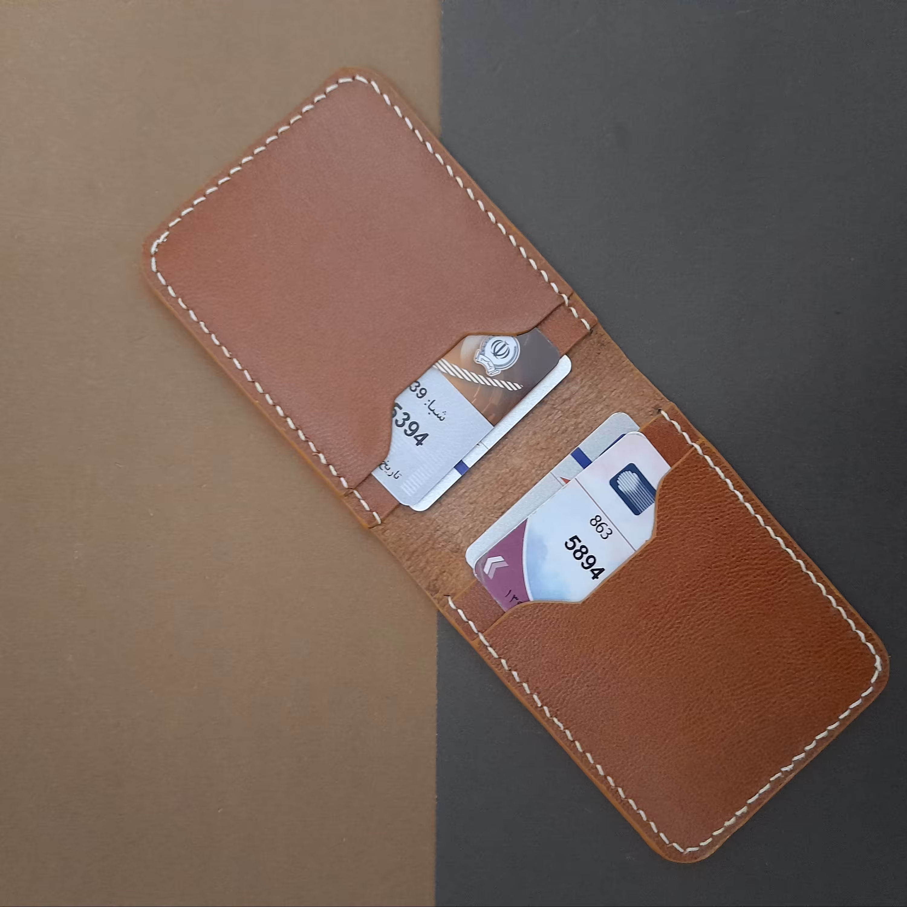 جاکارتی چرم طبیعی
