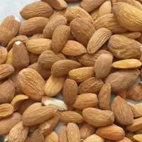 مغز بادام  خام ایرانی 500 گرم (تغذیه با اب باران)