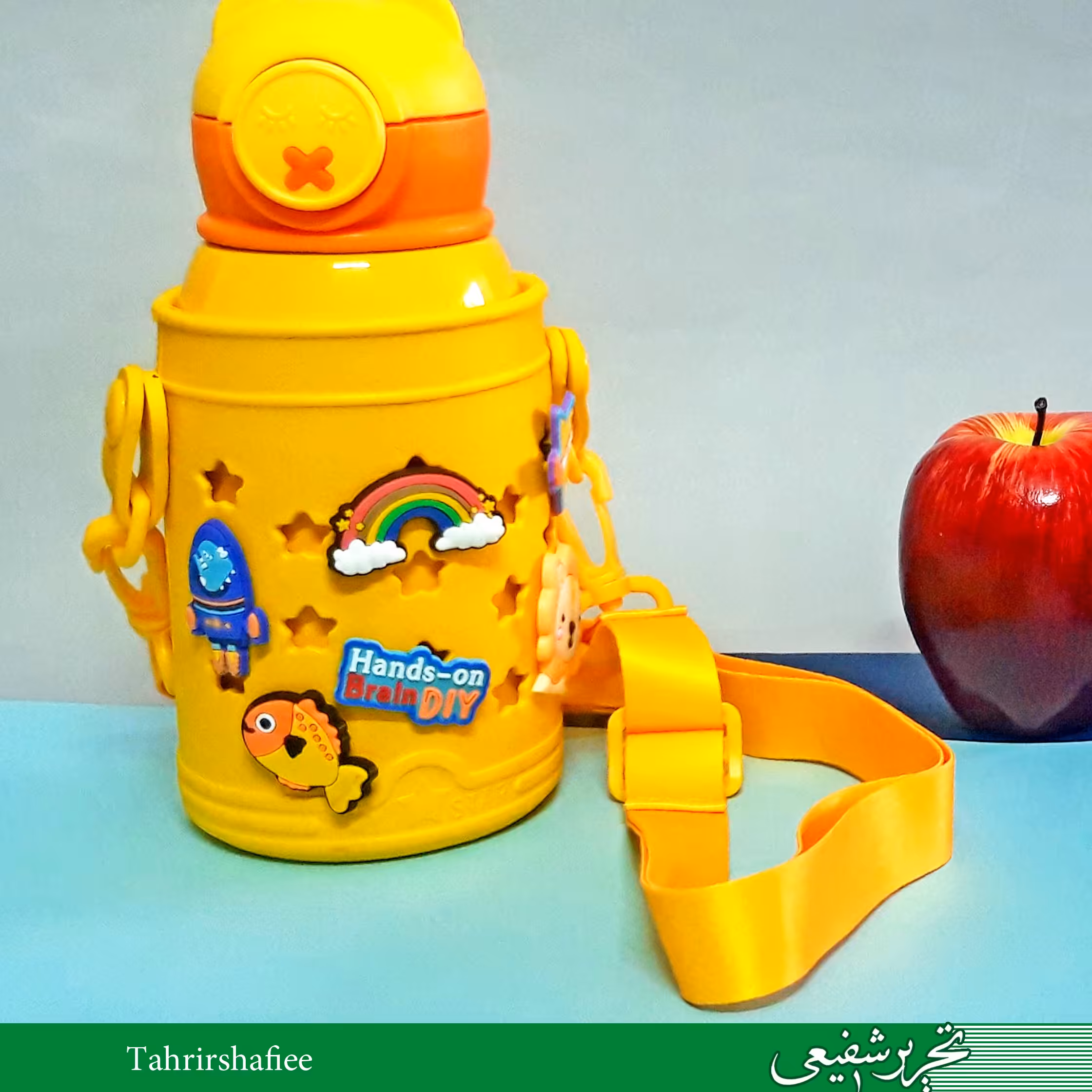 فلاسک آب فلزی نی دار با محافظ بدنه سیلیکونی و بند جدا