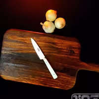 چاقوی دسته سفید بهزاد و آسین 