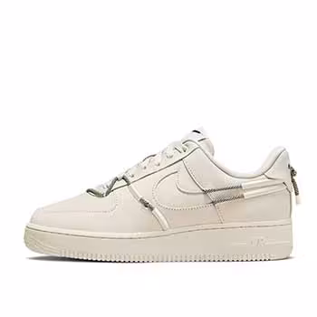 کتونی نایک ایرفورس وان مناسب برای پیاده روی کرم