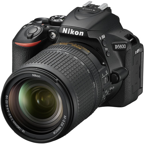 دوربین دیجیتال نیکون مدل Nikon D5600 Kit 18-140mm f/3.5-5.6 G VR