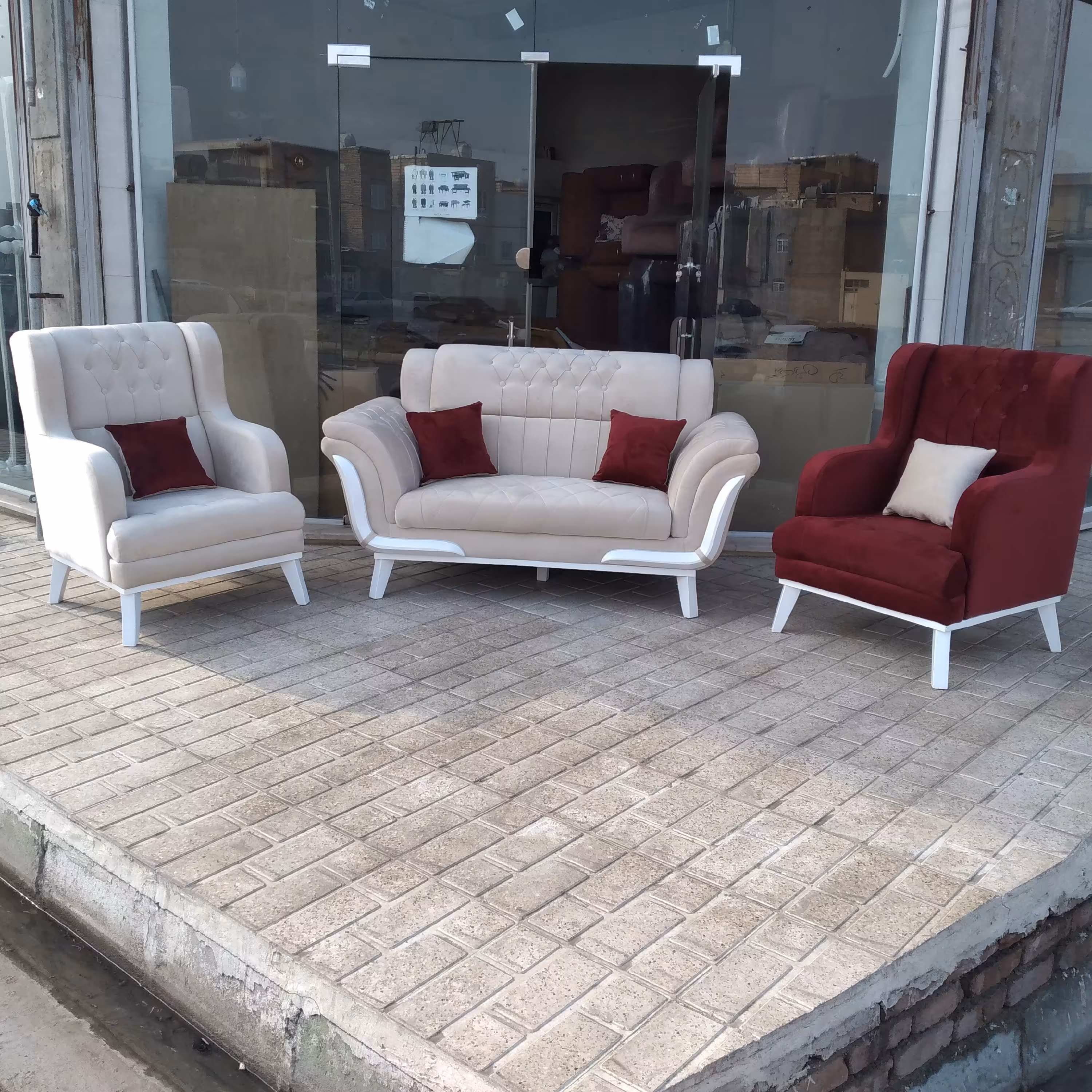 مبل راحتی مارشال ست 7 نفره ارسال به تمام نقاط هزینه ارسال به عهده مشتری میباشد