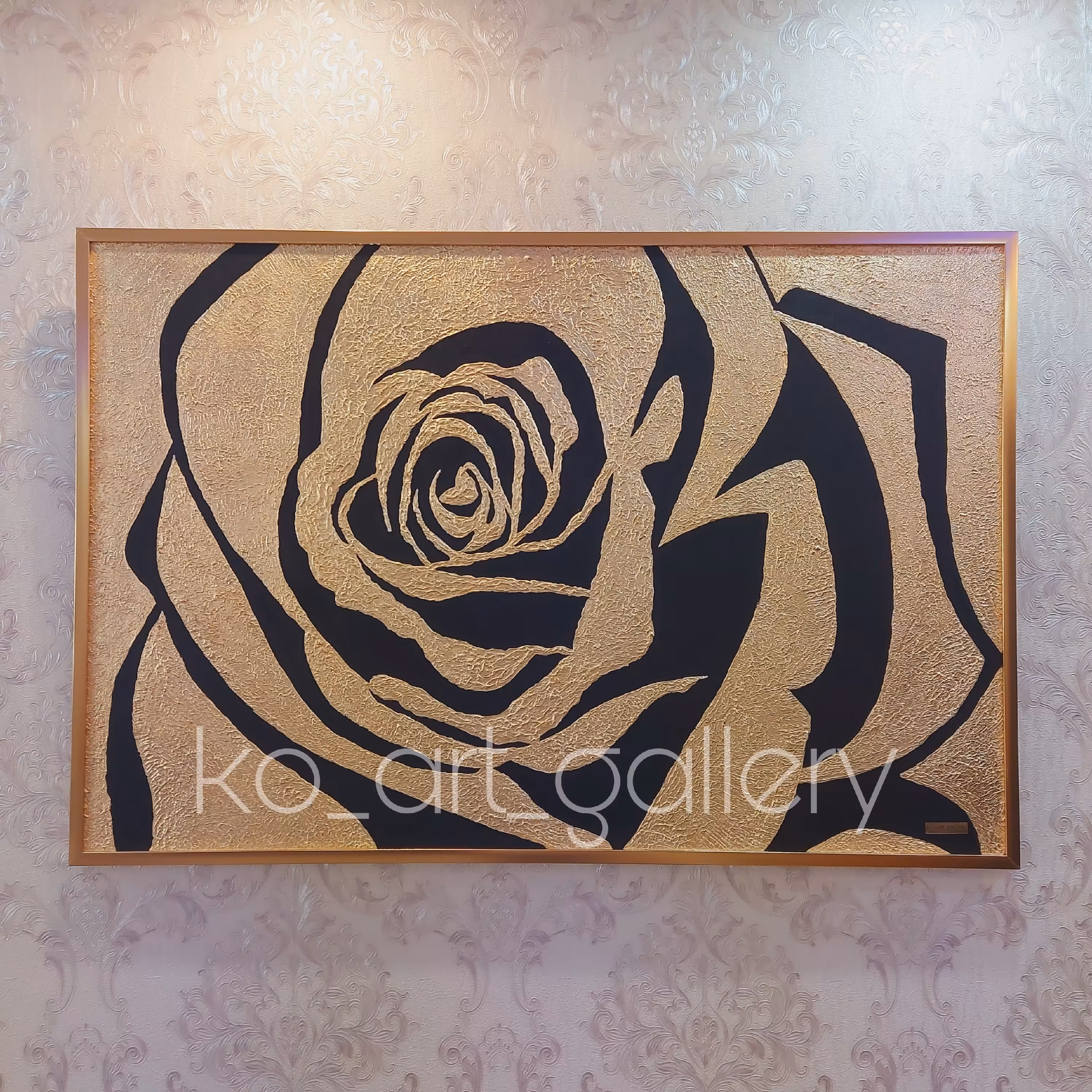 تابلو دکوراتیو گل رز طلایی