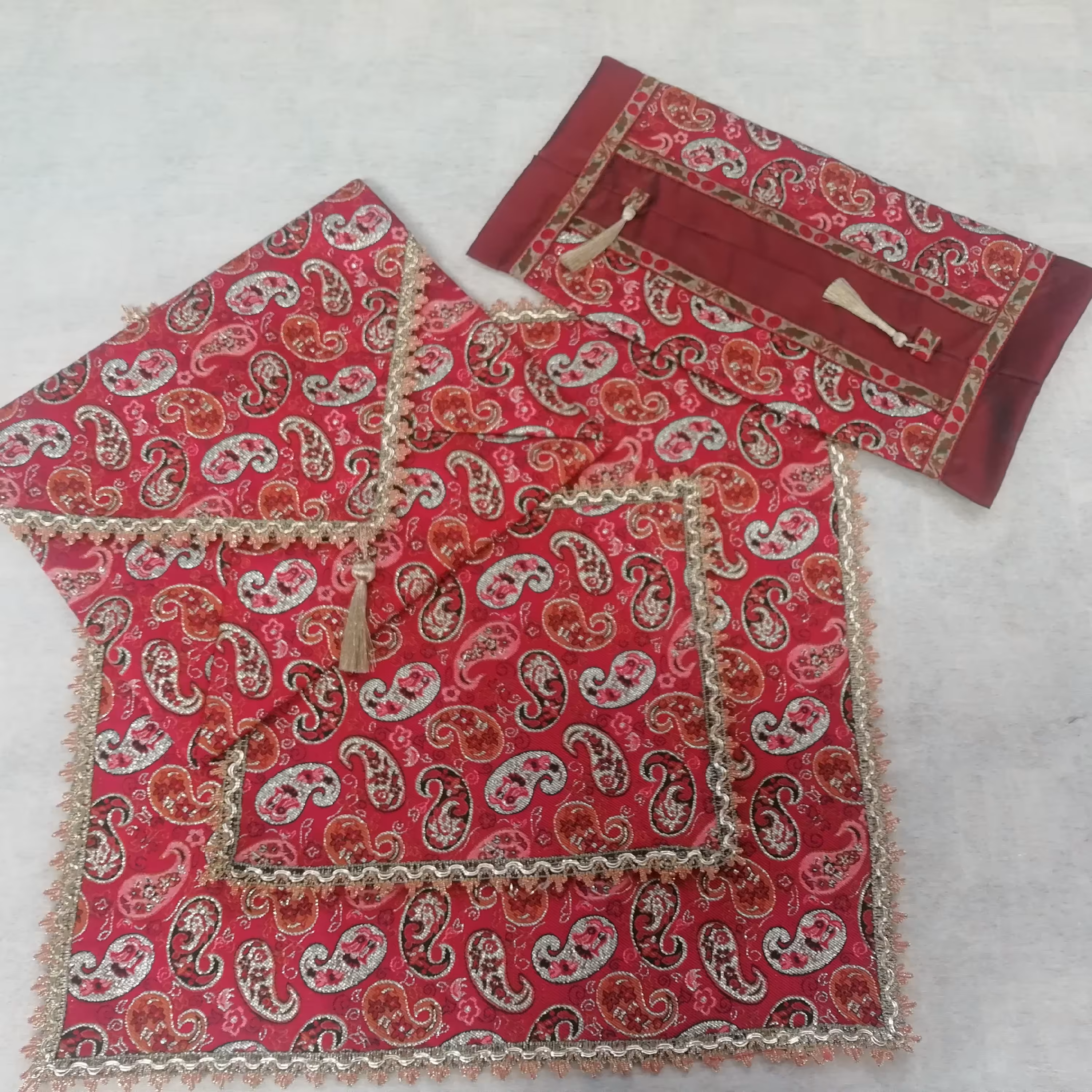 ست ویژه قرمز