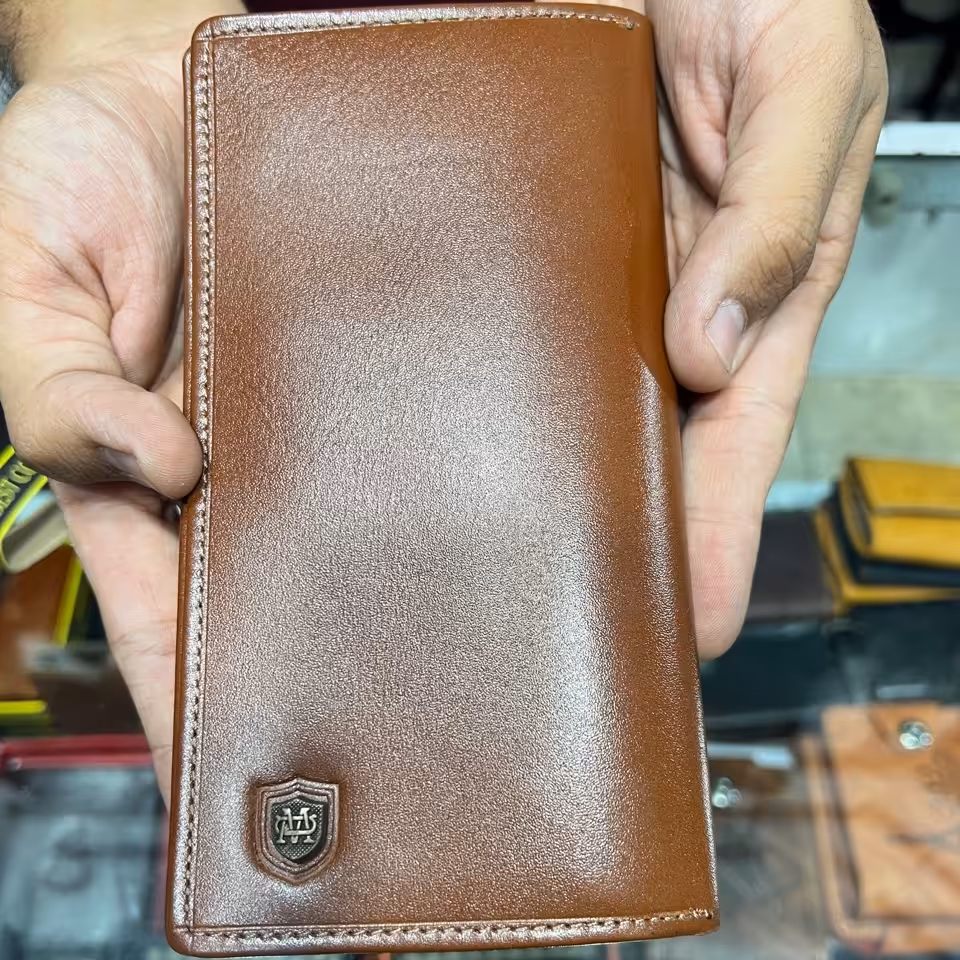 کیف پول چرم اصل گاوی کتی عسلی با جاهای فراوان و جاکارتی وجاموبایلی 