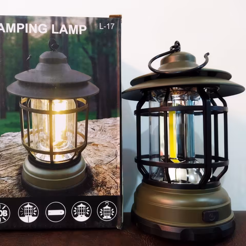 چراغ فانوس سلطنتی

 کیفیت عالی
 نور کافی
 زیبا 3 باطری قلمی
