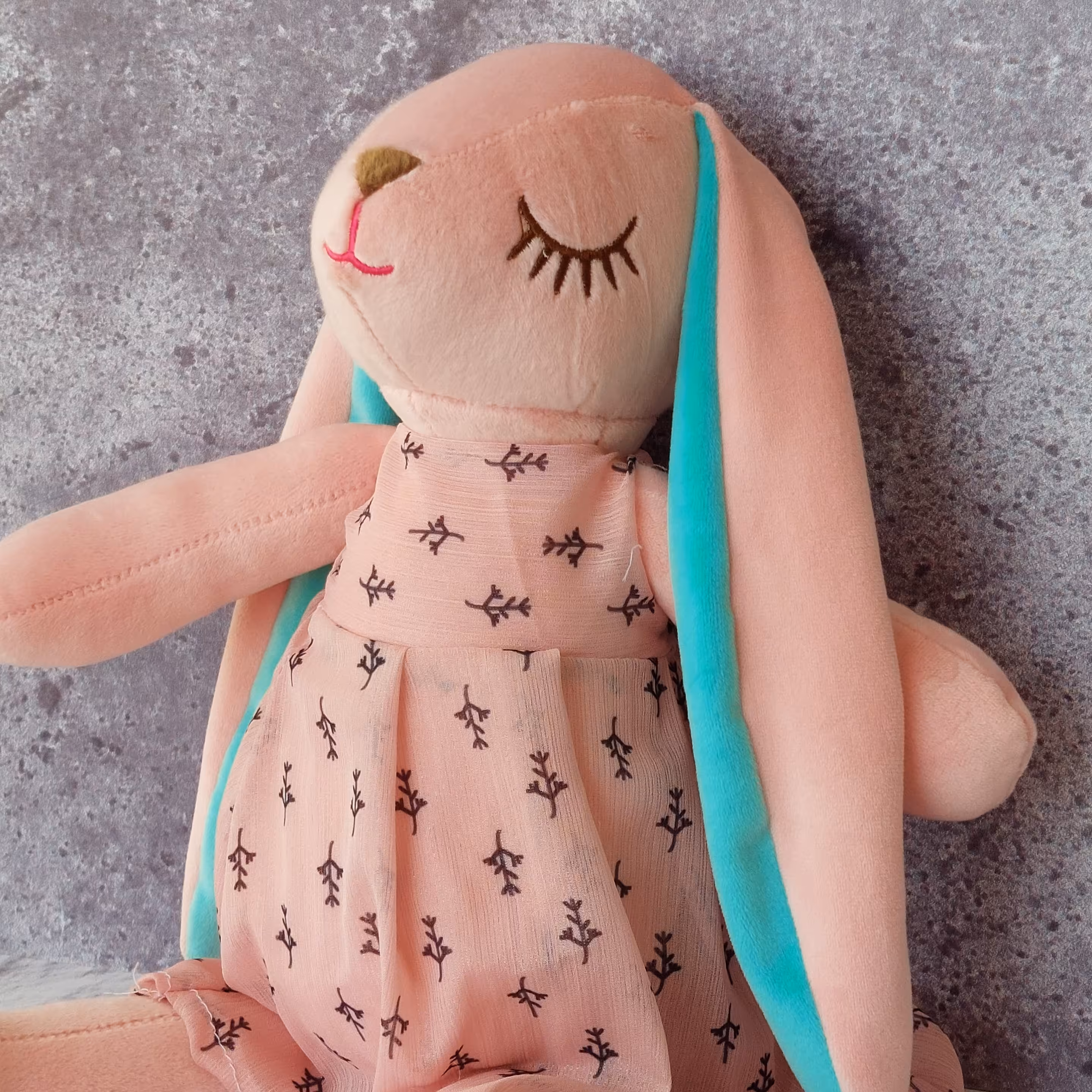 عروسک خرگوش هایلی  یا آنجل  گوش دراز صورتی سایز بزرگ پارچه نانو خارجی قابل شستشو