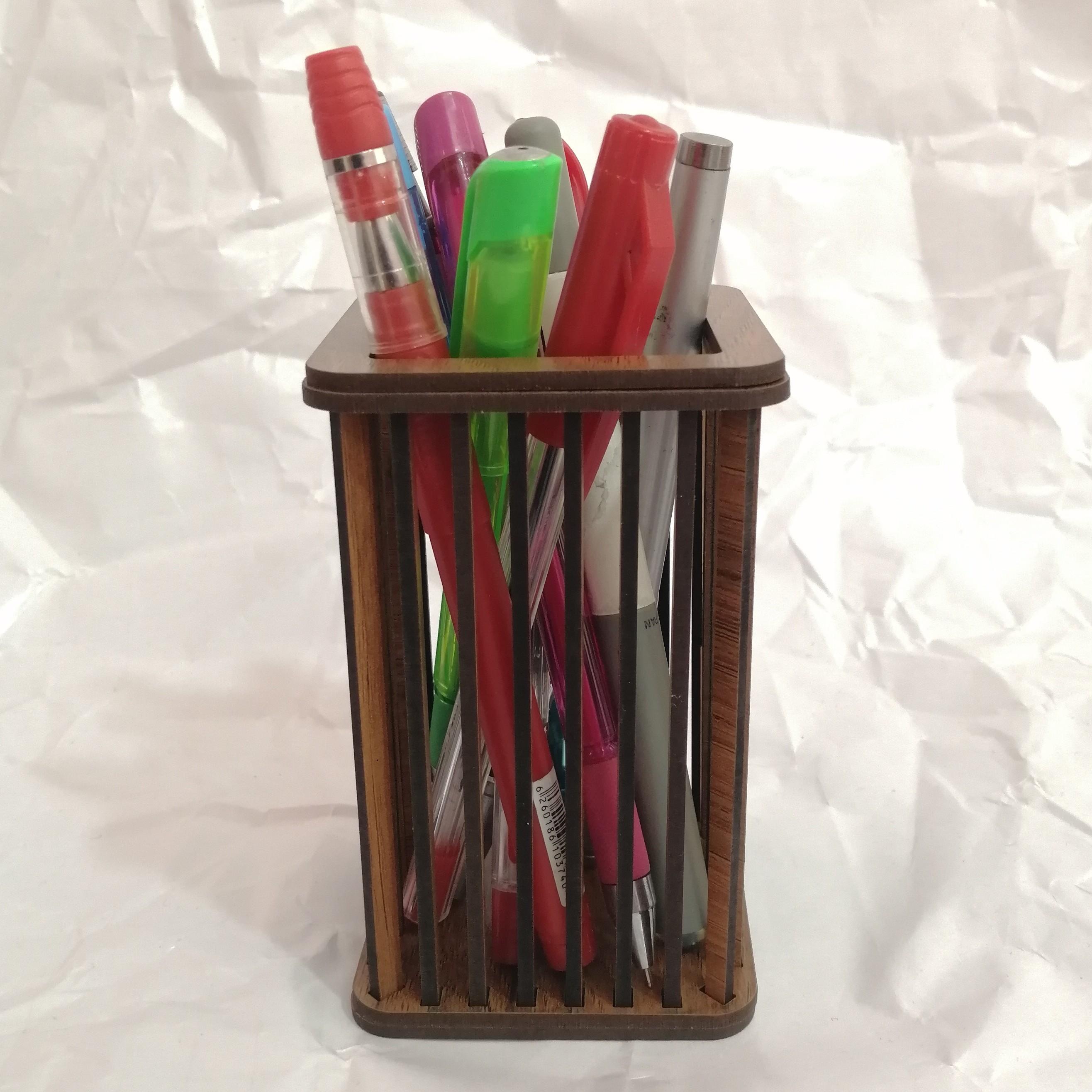 جا مدادی مدرن طرح مربع با طراحی خاص. تخفیف به دلیل انبار گردانی اسفند 