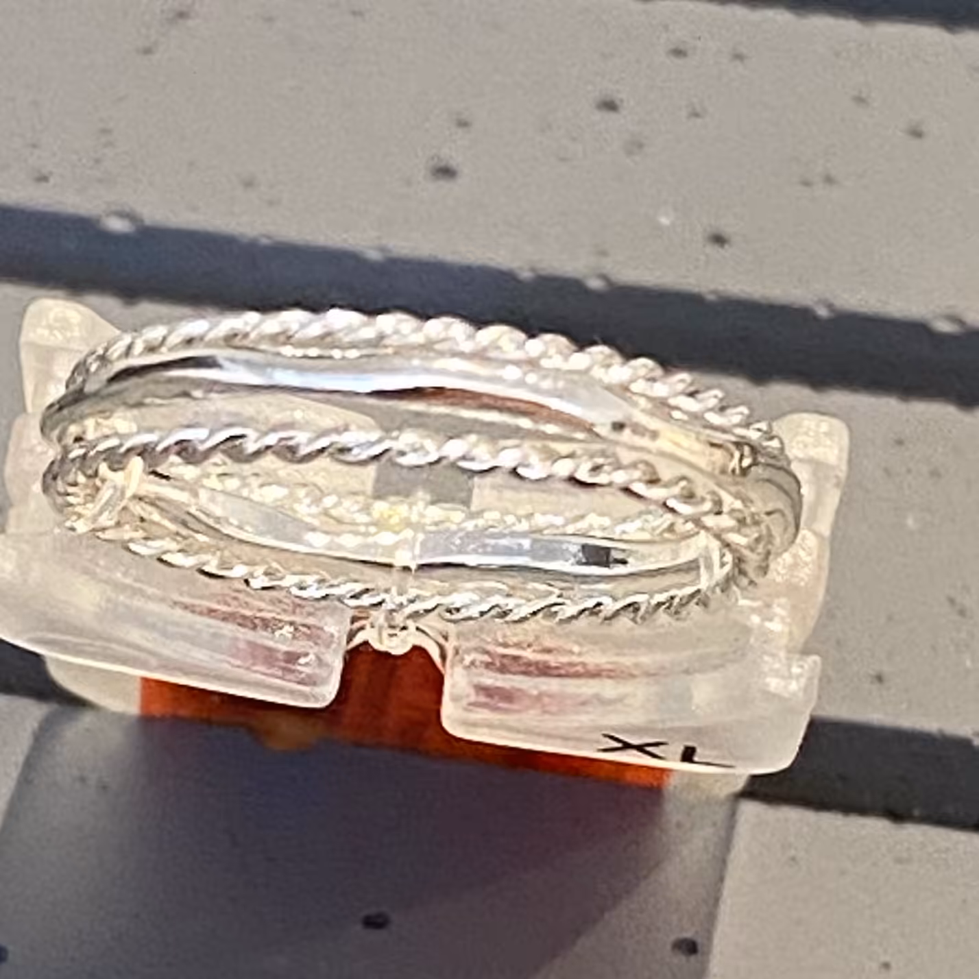 انگشتر بسیار خاص و ظریف
وارداتی
ضدحساسیت
فاقدنیکل
مناسب کادوتولد