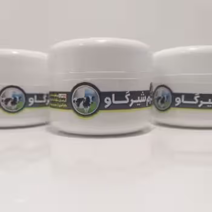کرم مرطوب کننده شیر گاو ابریشم