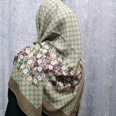 روسری نخی قواره بزرگ