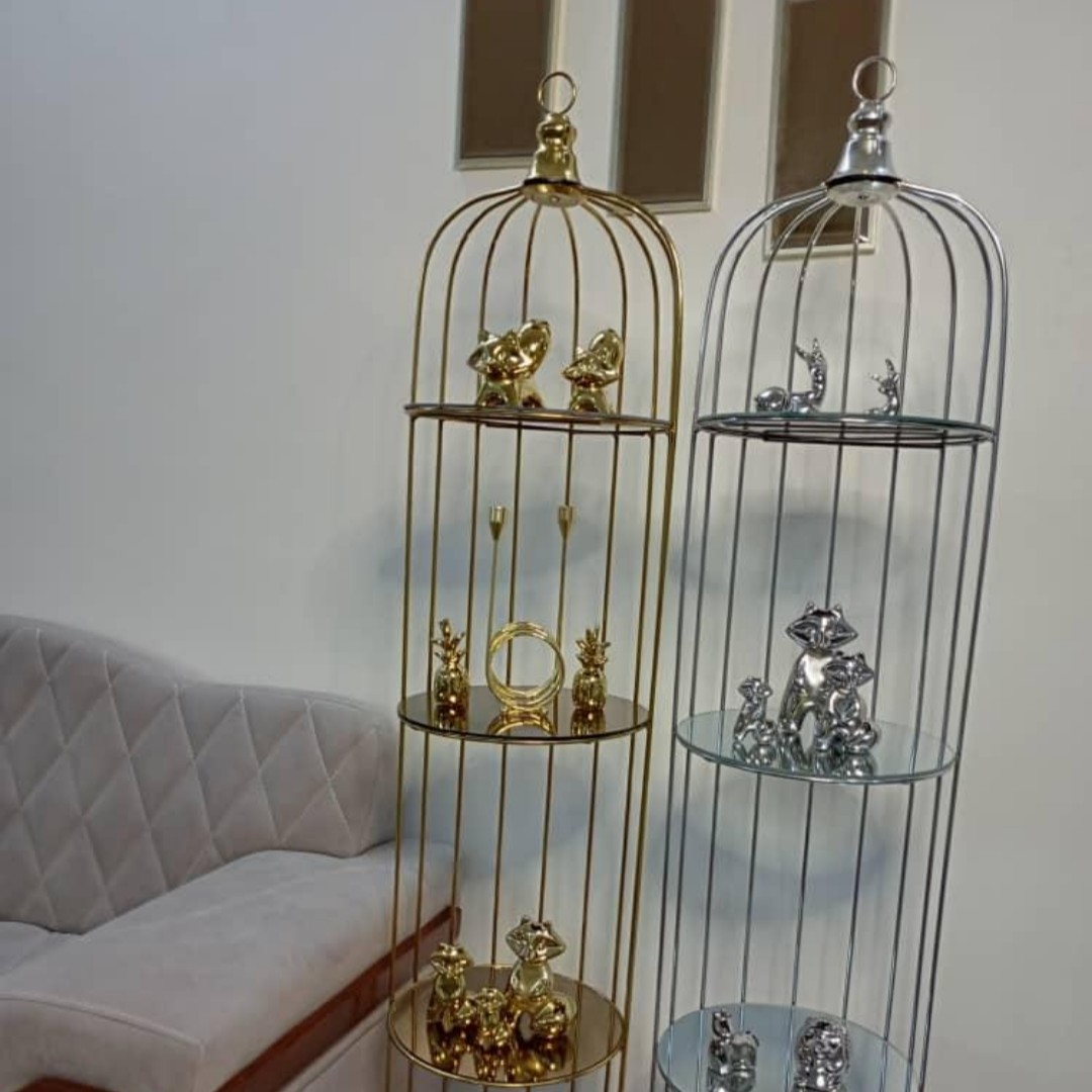 استند های کنار سالنی