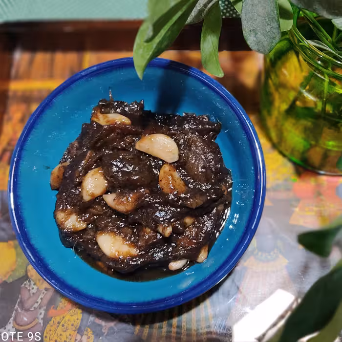 ترشی سیر و خرما خانگی سیاره مزه در بسته های یک کیلویی