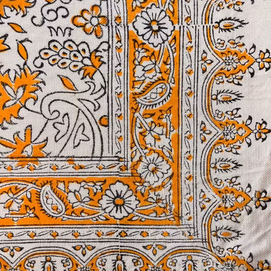 رومیزی قلمکار  ممتاز  100 در 100 سانتی متر -کد 112