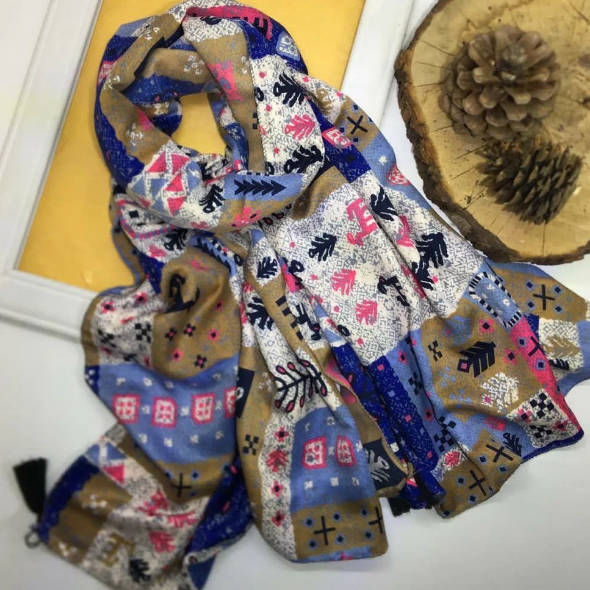 شال نخی اسپرت مناسب فصل تک طرح تک رنگ طرح فانتزی
