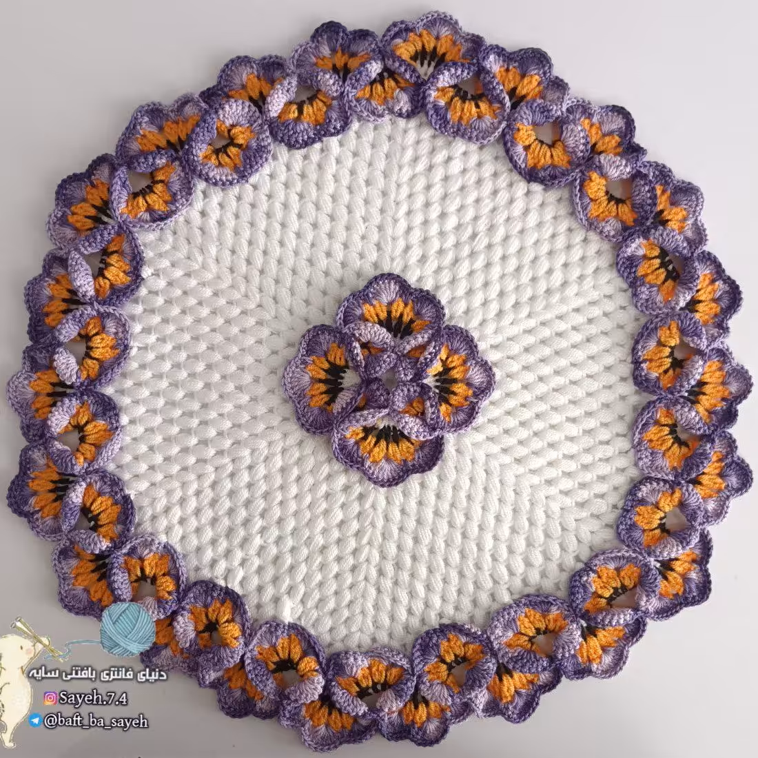 رومیزی نیلوفر 