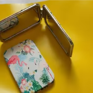 آینه فانتزی فلزی طرح فلامینگو