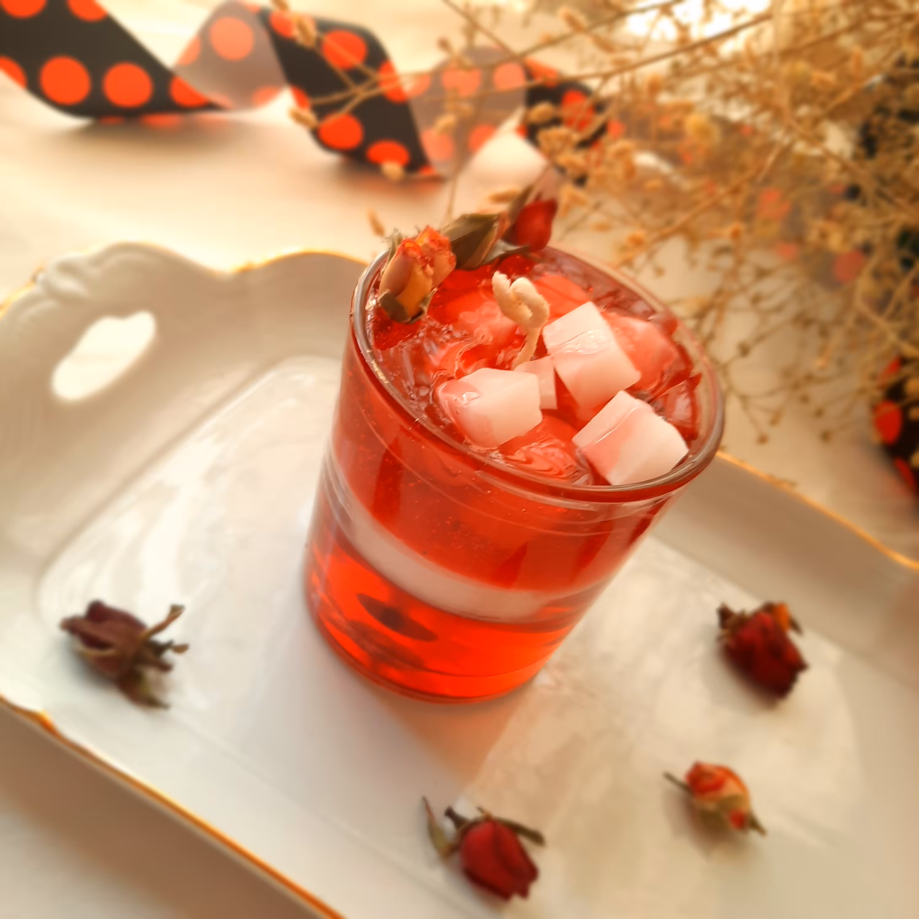 شمع  مدل شربتی قرمز