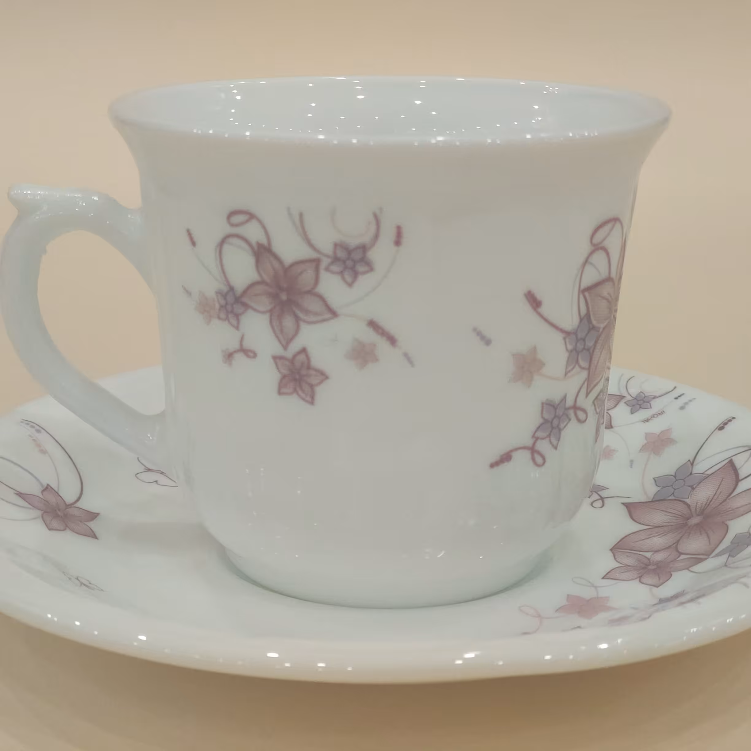 سرویس چایخوری 14 پارچه آرکوپال مقصود طرح رکسانا صورتی