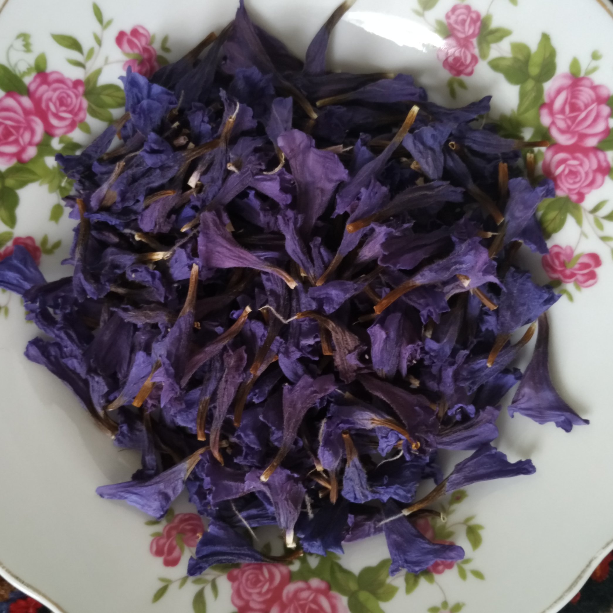 گل گاوزبان کاملا ارگانیک شهرستان تویسرکان 250 گرمی