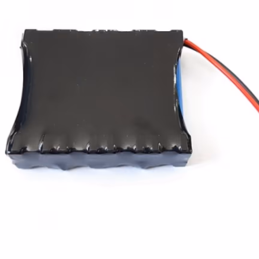 باتری شارژی  6 ولت 2200 میلی آمپر ساعت مناسب لوازم شارژی 