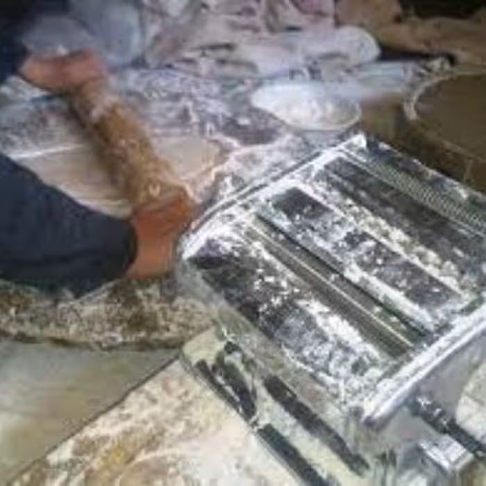 رشته پلویی محلی (محله گل وبلبل)1000گرم محصول بهشت ایران زمین