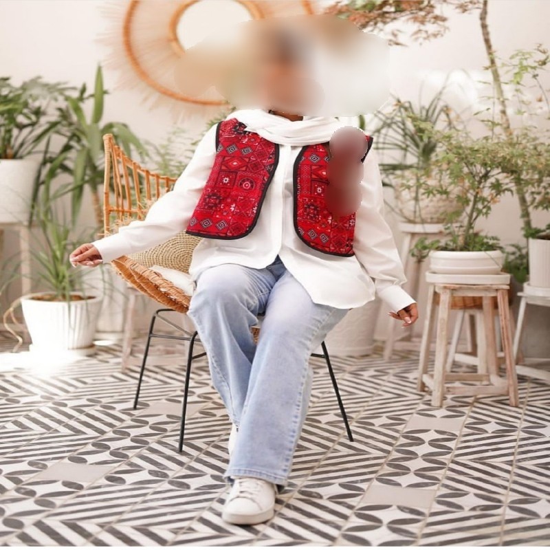 ست دو تیکه مانتو و ژیله با تنخوری زیبا و شیک