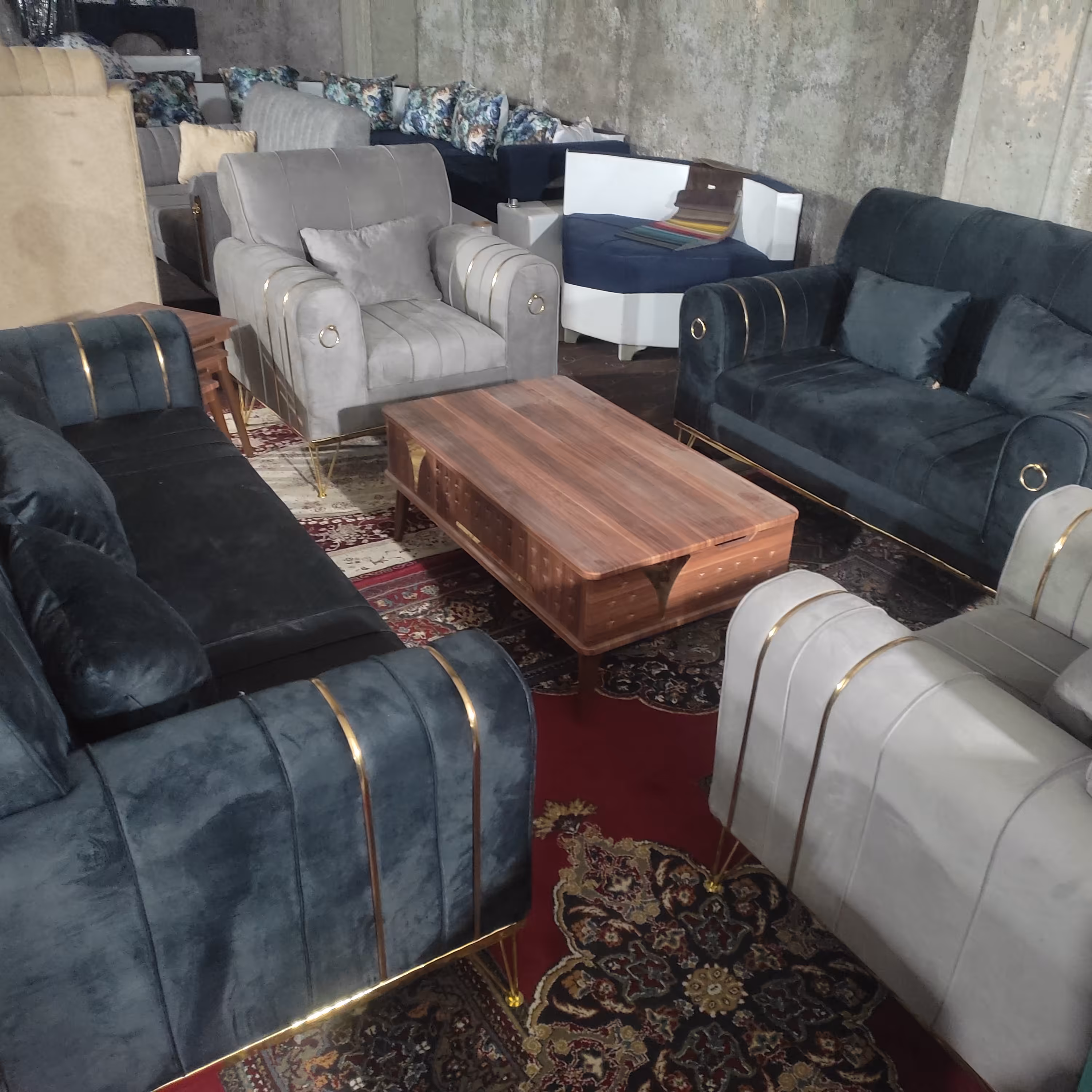 مبل راحتی  شیک اسکارلت پارچه خارجی 