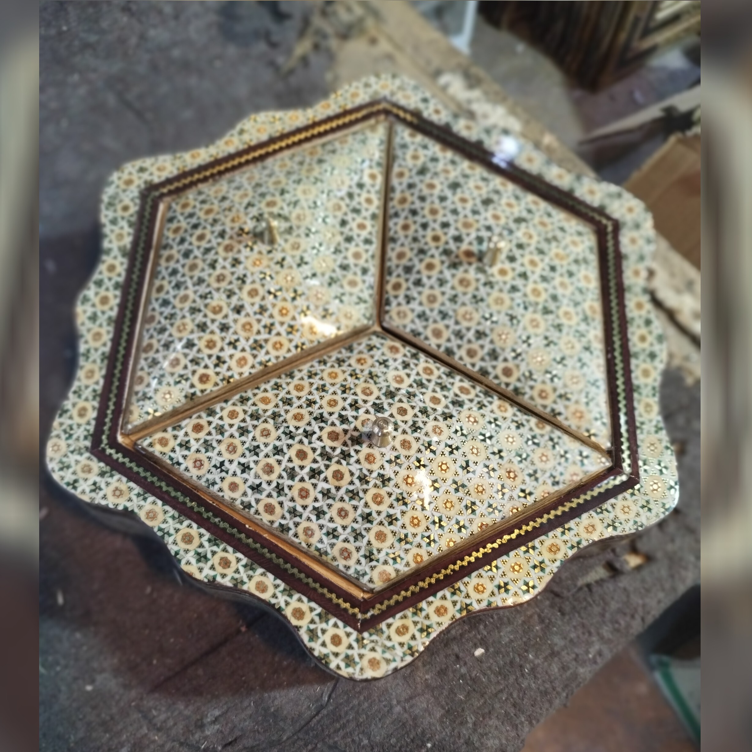 شکلاتخوری خاتمکاری سه درب