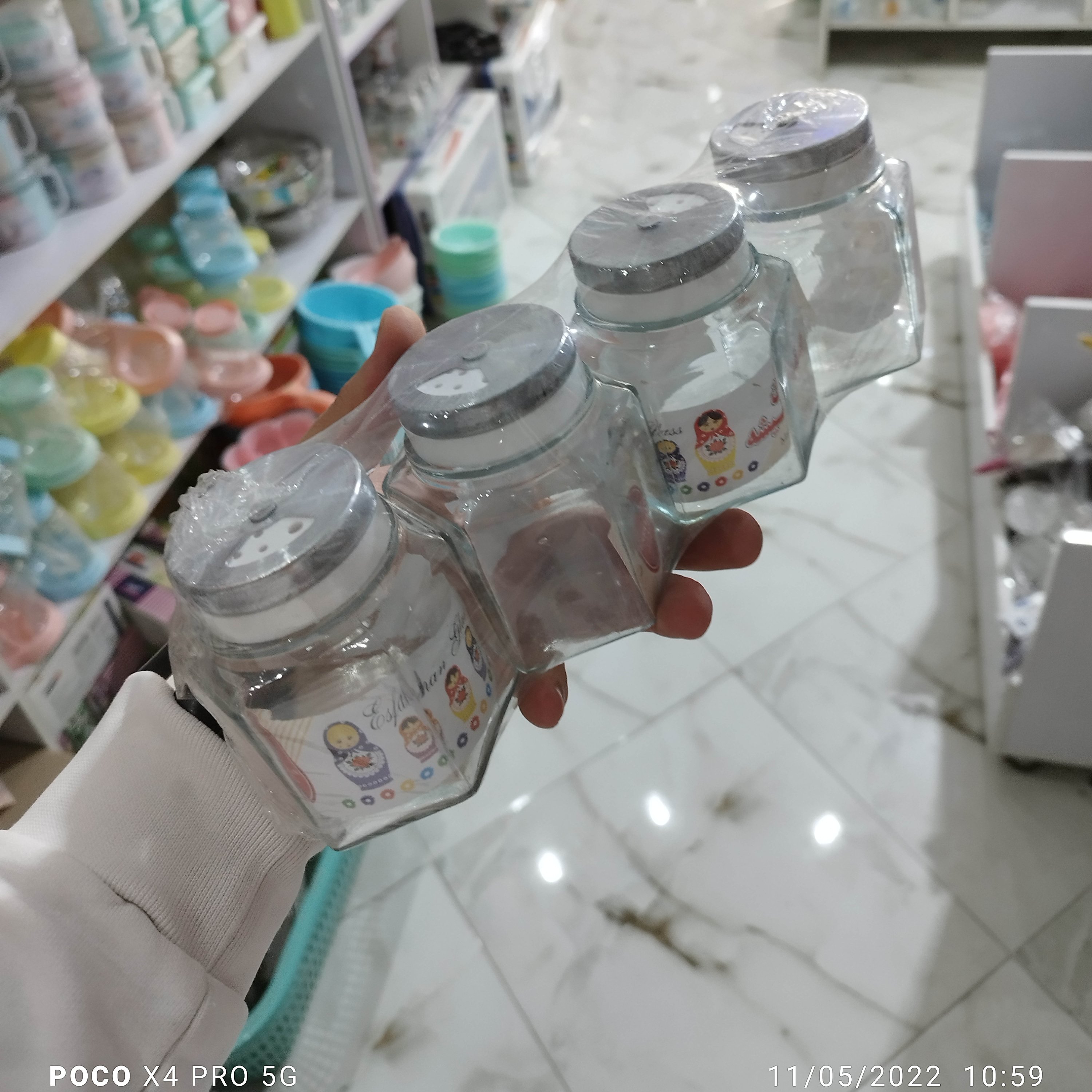 ادویه پاش پنج ضلعی ،بصورت چهار عددی،جنس بلور،درب استیل