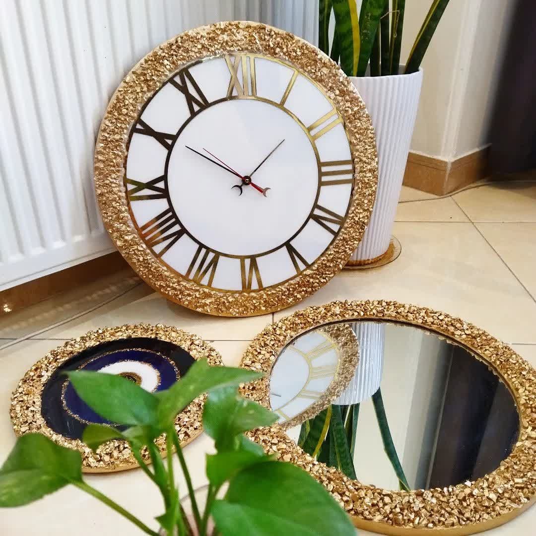 ساعت سه تیکه 