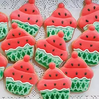 کوکی های  یلدایی  با تزیین رویال آیسینگ  بسته ی  6 عددی 