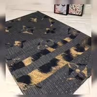 شال ژاکارد طرح ال وی پلنگی مناسب فصل پاییز 