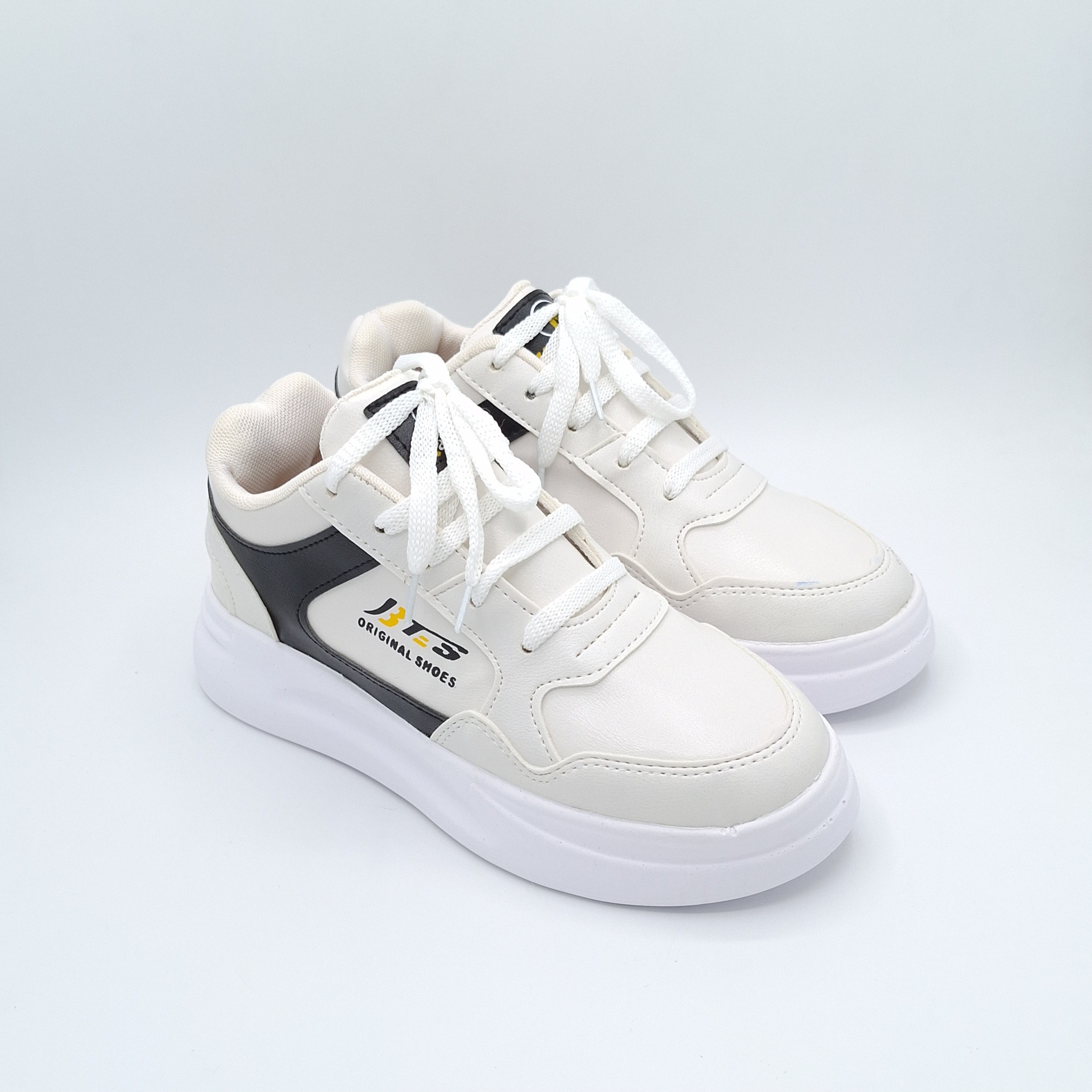 کفش ونس دخترانه و زنانه بنددار زیره پیو puرنگ سفید اسپرت شیک مدل کمند راحتی روزمره پرس محکم نرم و راحت 331513