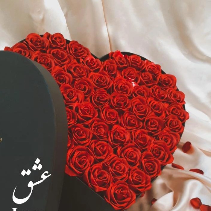باکس گل رز قلبی سایز کوچک 