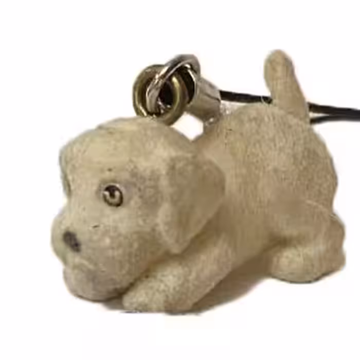 آویز موبایل مدل هاپو سفید