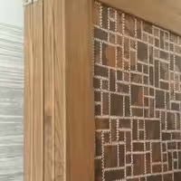 پاراوان پارتیشن سه لنگه طرح سرامیکی تیره تک رو و تاشو جنس MDF و کاغذدیواری