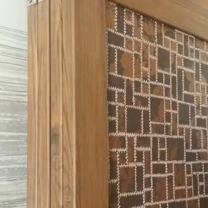 پاراوان پارتیشن سه لنگه طرح سرامیکی تیره تک رو و تاشو جنس MDF و کاغذدیواری