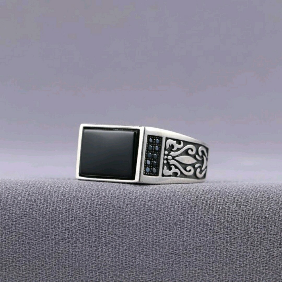 انگشتر نقره اسپرت همراه عقیق مشکی 2