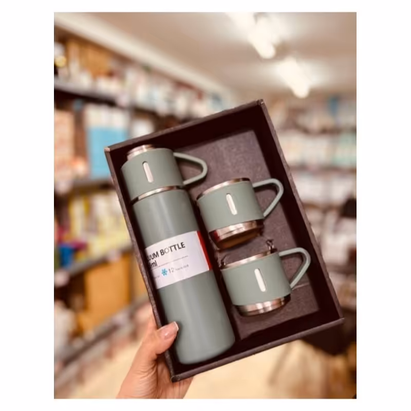 فلاسک و فنجان