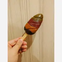 بستنی چوبی لواشکی چز و مز (ترکیبی از چندطعم لواشک)