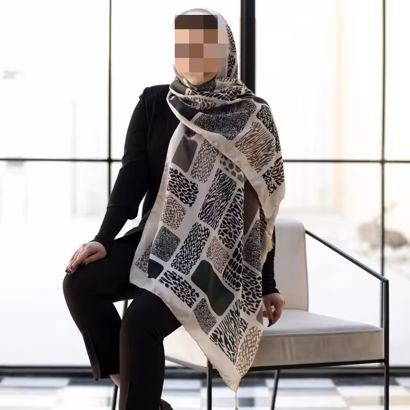 شال کرم طرحدار