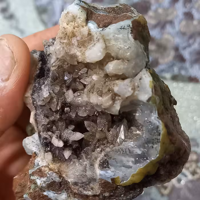 سنگ بلور دار 