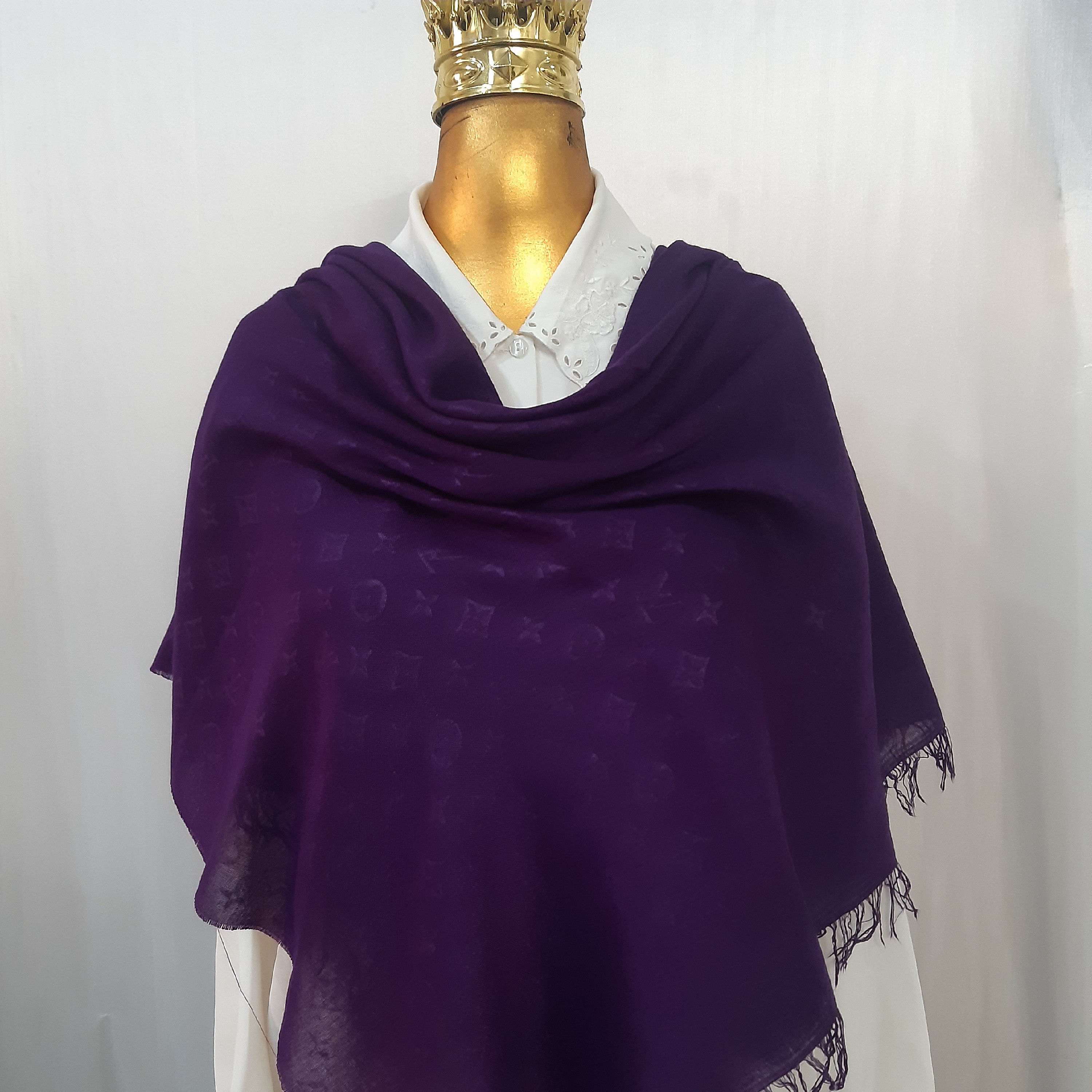 روسری نخی طرح ال وی