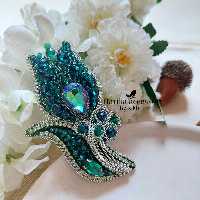 گل سینه جواهردوزی طرح لاله.هاریکا.