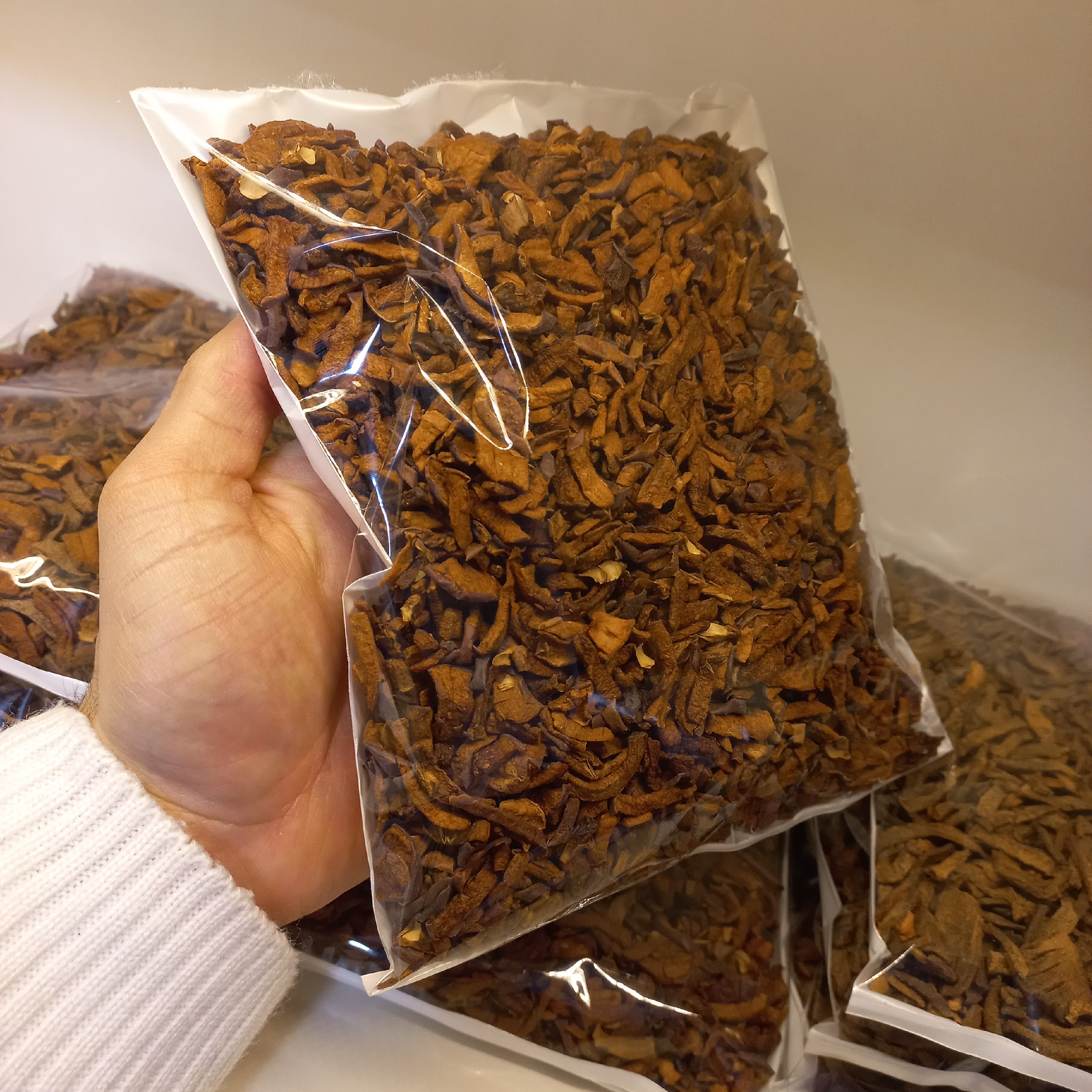 چای سیب دمنوش سیب بسته بندی 250 گرمیسوغاتی کالا