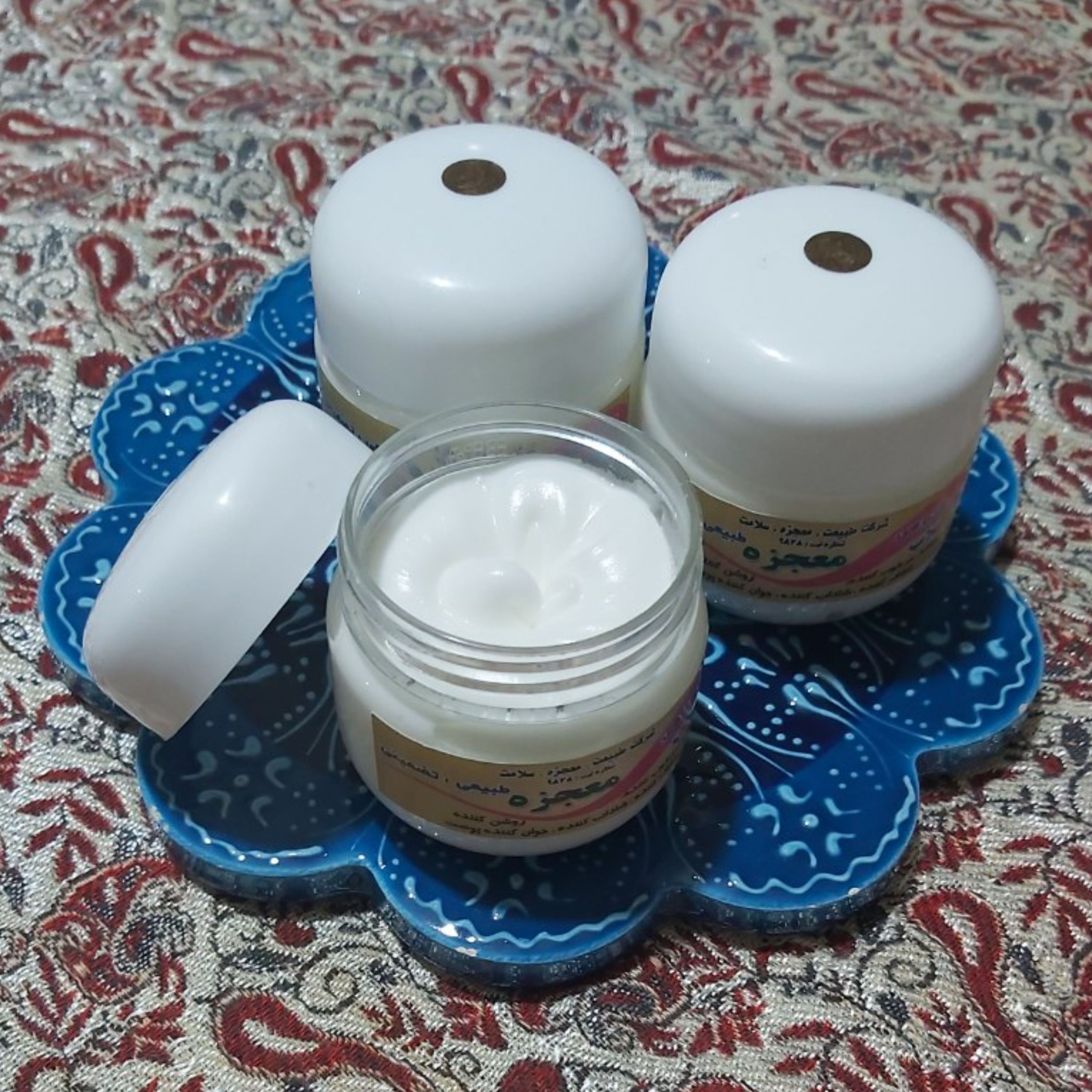 کرم گلاب مرطوب کننده و جوان کننده قوی 